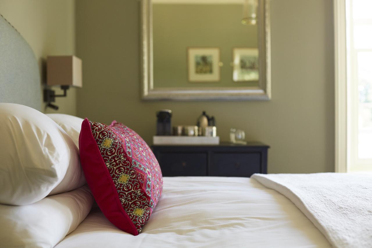 Bed & Breakfast The White House 4*